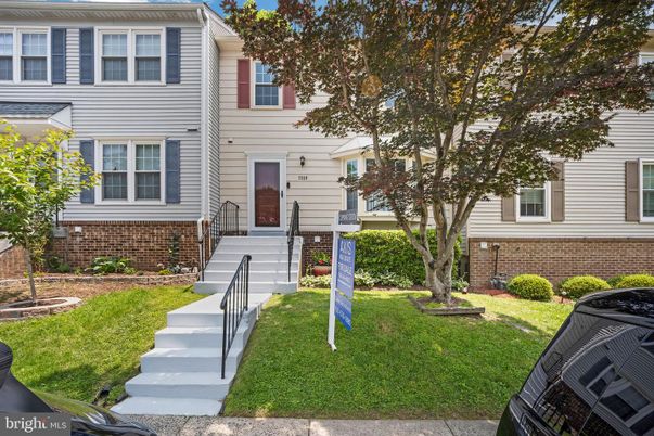 Backyard, Exterior, Facade, Brick Facade, Rowhouse