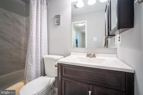 Bathroom, Interior, Marble Walls
