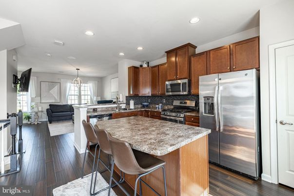 Interior, Kitchen, Living room, Pendant Lights, Recessed Lighting, Stainless Steel Appliances, Wood Texture Flooring