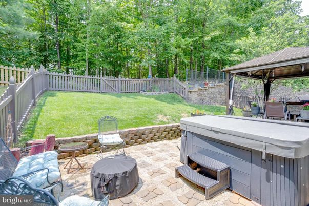 Backyard, Exterior, Hot Tub
