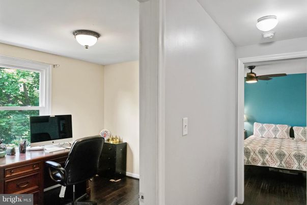 Bedroom, Home Office, Interior, Wood Texture Flooring
