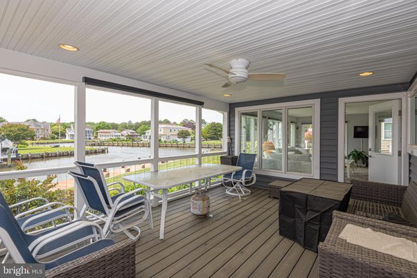 Interior, Recessed Lighting, Sun Room, Water