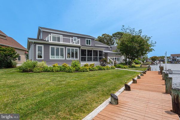 Backyard, Exterior, Water