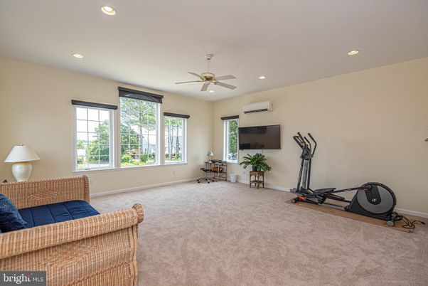 Fitness Equipment, Interior, Recessed Lighting