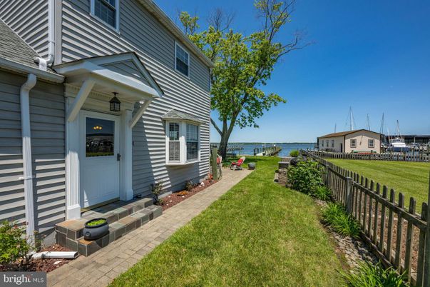 Backyard, Exterior, Water
