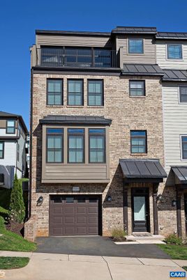 Attached, Exterior, Facade, Brick Facade, Rowhouse