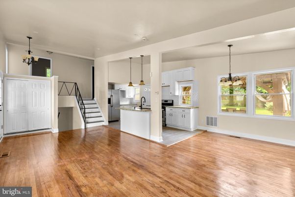 Interior, Kitchen, Pendant Lights, Wood Texture Flooring