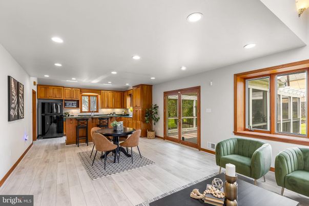 Dining room, Interior, Kitchen, Recessed Lighting, Wood Texture Flooring