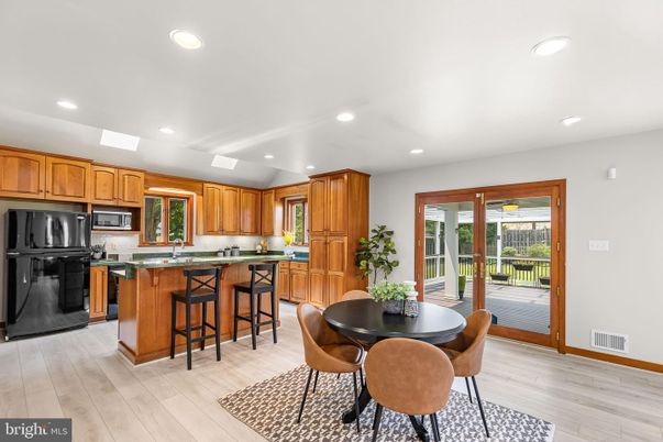 Dining room, Interior, Kitchen, Recessed Lighting, Wood Texture Flooring