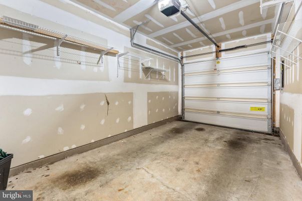 Garage, Interior