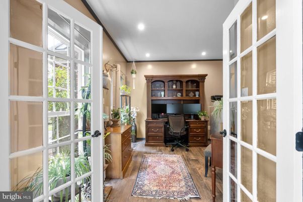 Home Office, Interior, Recessed Lighting, Wood Texture Flooring