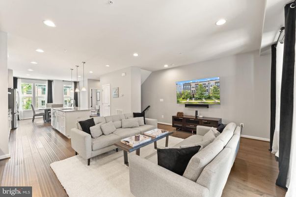 Interior, Kitchen, Living room, Pendant Lights, Recessed Lighting, Wood Texture Flooring