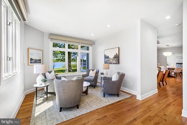 Dining room, Interior, Living room, Pendant Lights, Recessed Lighting, Wood Texture Flooring