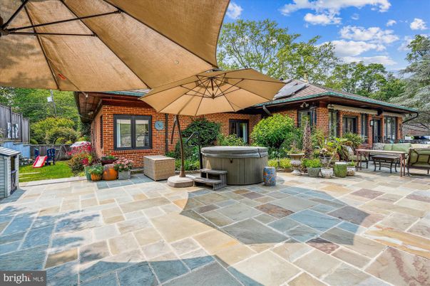 Exterior, Hot Tub, Solar Panels