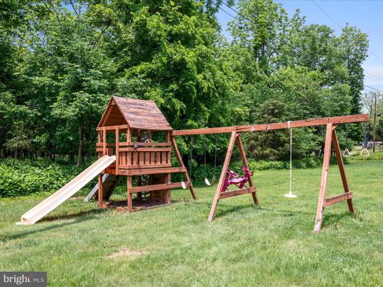 Backyard, Exterior, Playground