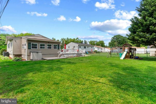Backyard, Exterior, Playground