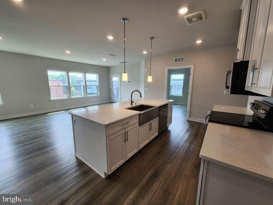 Interior, Kitchen, Pendant Lights, Recessed Lighting, Wood Texture Flooring
