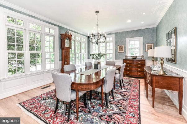 Chandelier, Dining room, Interior, Recessed Lighting, Wood Texture Flooring