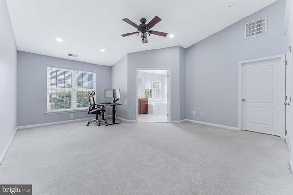 Empty room, Home Office, Interior, Recessed Lighting