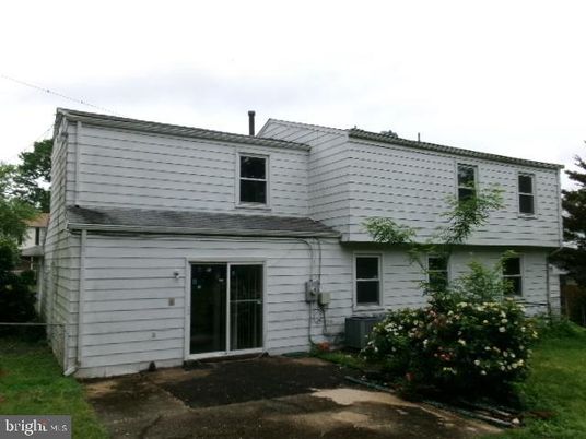 Exterior, Facade, Cape Cod
