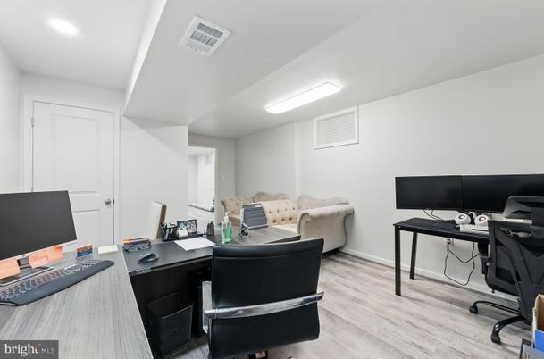 Home Office, Interior, Recessed Lighting, Wood Texture Flooring