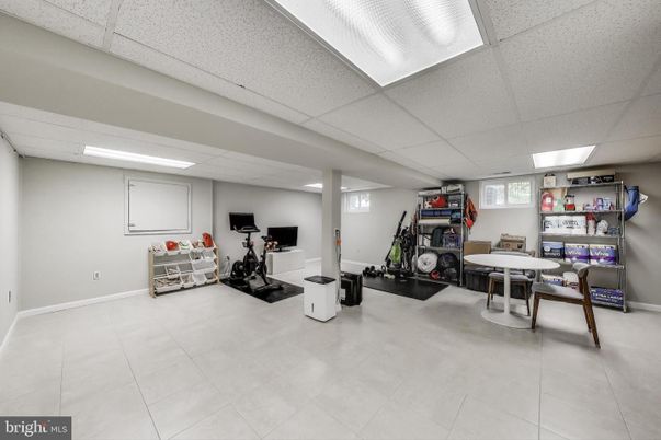 Fitness Equipment, Interior, Recessed Lighting