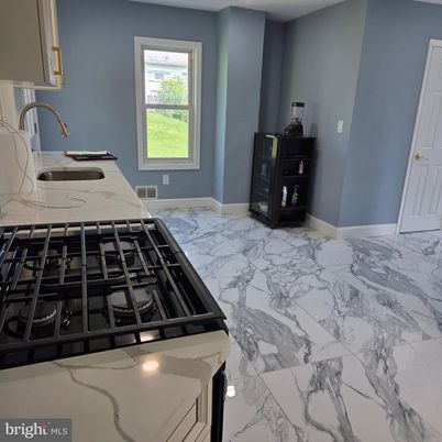 Interior, Kitchen, Marble, Recessed Lighting