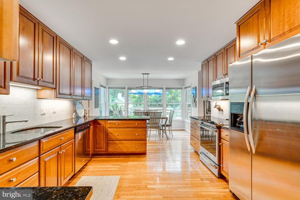 Dining room, Interior, Kitchen, Pendant Lights, Recessed Lighting, Wood Texture Flooring