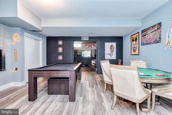 Billiard Table, Game Room, Interior, Wood Texture Flooring