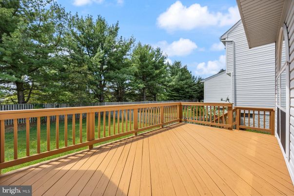 Exterior, Wood Texture Flooring