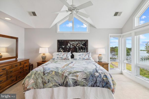 Bedroom, Interior, Recessed Lighting, Water