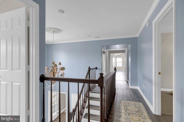 Interior, Pendant Lights, Recessed Lighting, Wood Texture Flooring