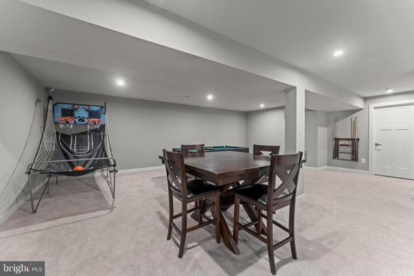 Dining room, Game Room, Interior, Recessed Lighting