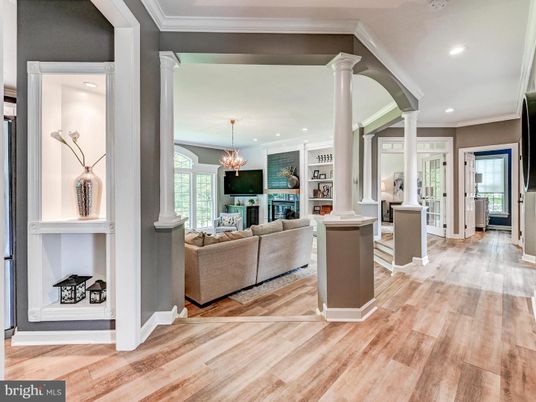 Chandelier, Interior, Living room, Recessed Lighting, Wood Texture Flooring