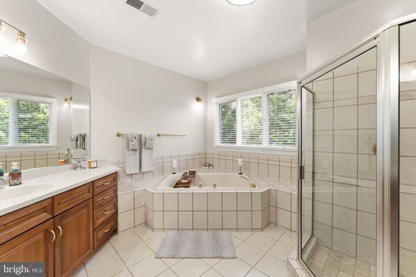 Bathroom, Dual Sink Vanities, Glass Shower, Interior