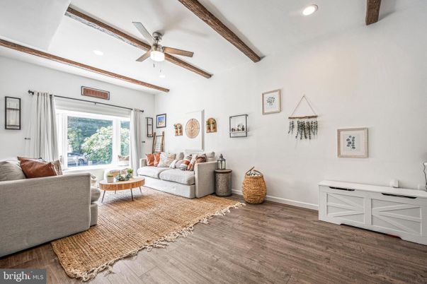 Interior, Living room, Recessed Lighting, Wooden Beams, Wood Texture Flooring