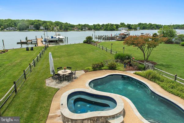 Exterior, Pool, Water