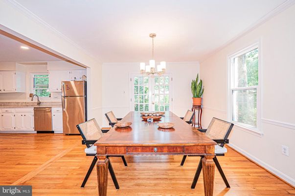 Dining room, Interior, Kitchen, Pendant Lights, Recessed Lighting, Wood Texture Flooring