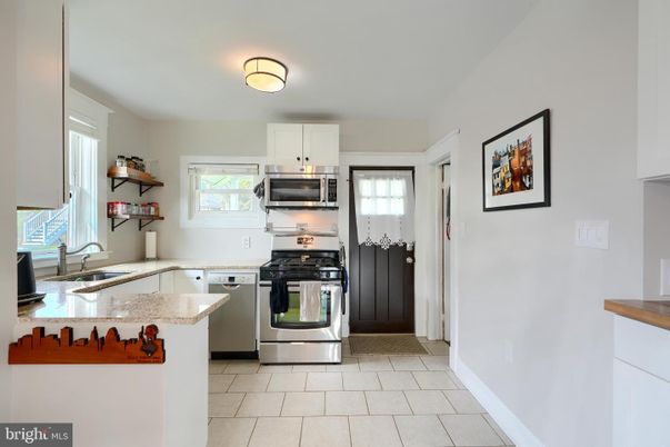 Interior, Kitchen, Stainless Steel Appliances