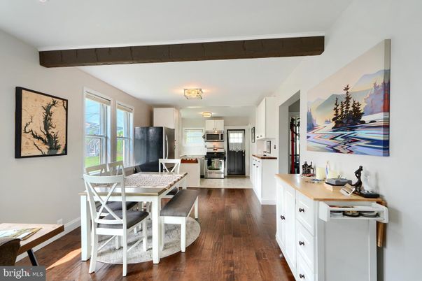 Dining room, Interior, Kitchen, Stainless Steel Appliances, Wooden Beams, Wood Texture Flooring