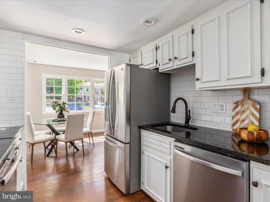 Dining room, Interior, Kitchen, Recessed Lighting, Stainless Steel Appliances, Wood Texture Flooring