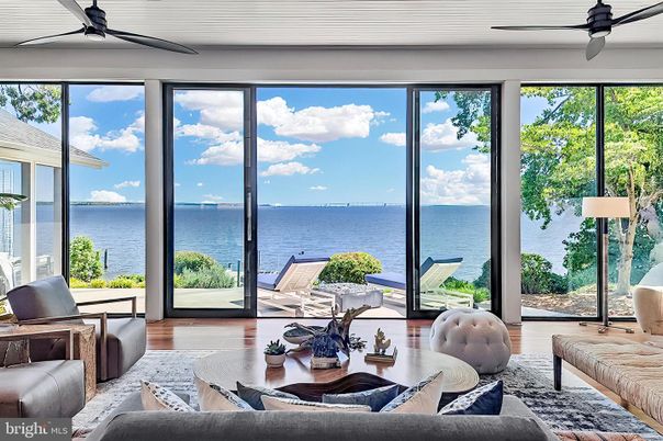 Interior, Living room, Sun Room, Water, Wood Texture Flooring