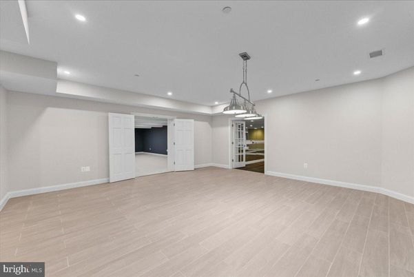 Empty room, Interior, Pendant Lights, Recessed Lighting, Wood Texture Flooring