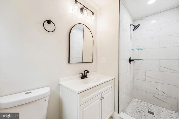 Bathroom, Interior, Marble Walls, Recessed Lighting