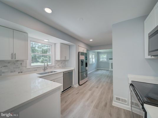Interior, Kitchen, Recessed Lighting, Wood Texture Flooring
