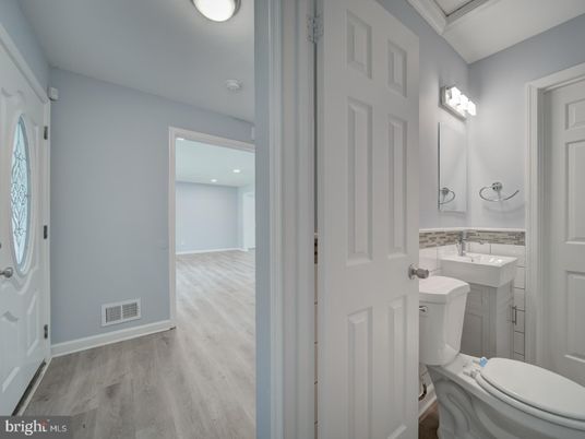 Bathroom, Interior, Recessed Lighting, Wood Texture Flooring