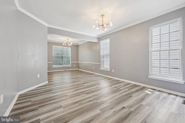 Empty room, Interior, Pendant Lights, Wood Texture Flooring