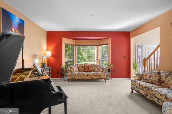 Interior, Living room, Piano