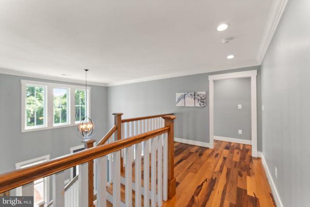 Interior, Pendant Lights, Recessed Lighting, Wood Texture Flooring