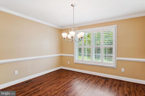 Chandelier, Empty room, Interior, Wood Texture Flooring